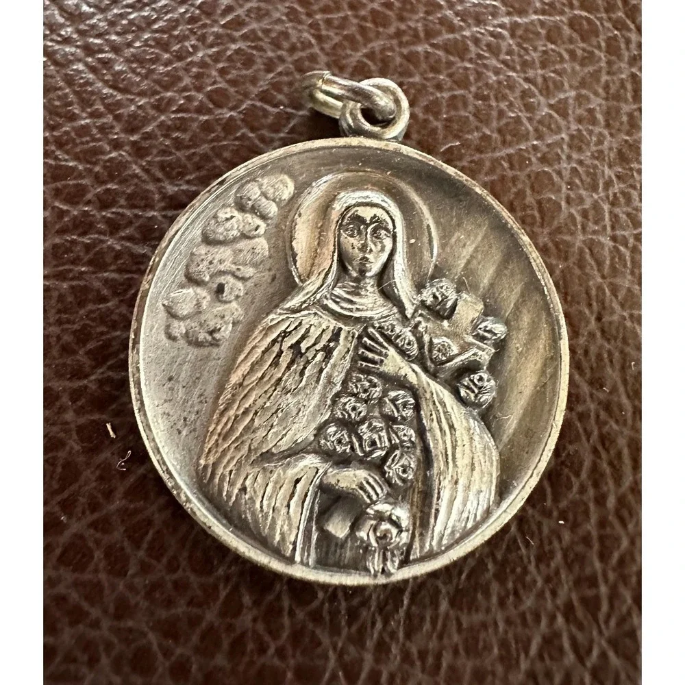 Vintage Creed Silver‎ Religious Medal Pendant St Theresa